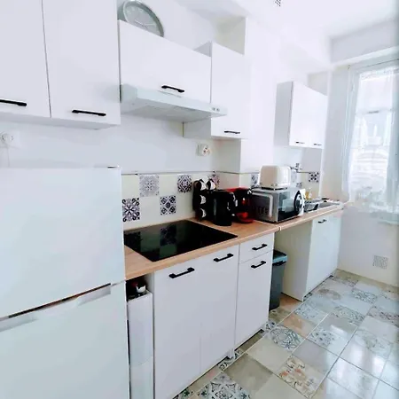 Calme Hyper Centre Apartment