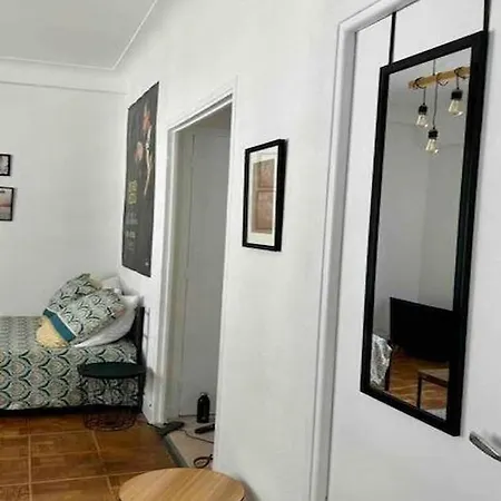 Calme Hyper Centre *